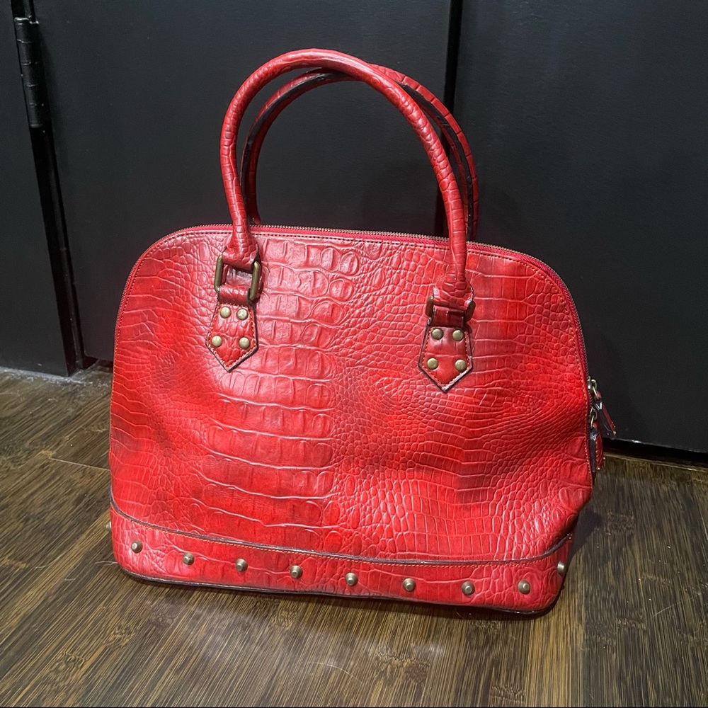 Vintage Croc pattern purse!